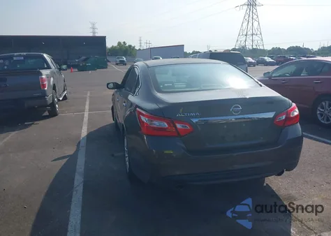 2016 Nissan Altima 2.5/2.5 S/2.5 Sl/2.5 Sr/2.5 Sv из США, поврежденный, VIN 1N4AL3AP1GN368117